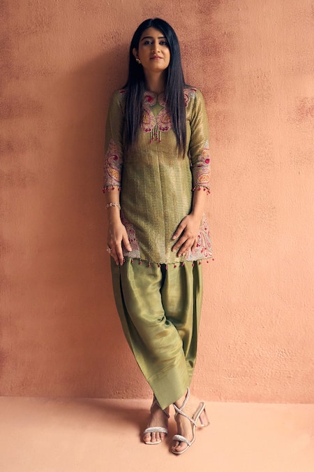 Label Moni K Olive Green Chanderi, Tissue Embroidery, Beads Hasrat Kurta With Farshi Salwar at Aza Fashions Label Moni K_Olive Green Chanderi, Tissue Embroidery, Beads Hasrat Kurta With Farshi Salwar _at_Aza_Fashions