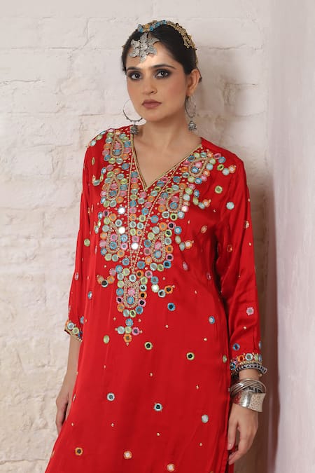 Sheeshakari_Red Silk Embroidery, Mirrors, Beads, Zari V-neck Paisley Work Kurta Salwar Set _Online_at_Aza_Fashions