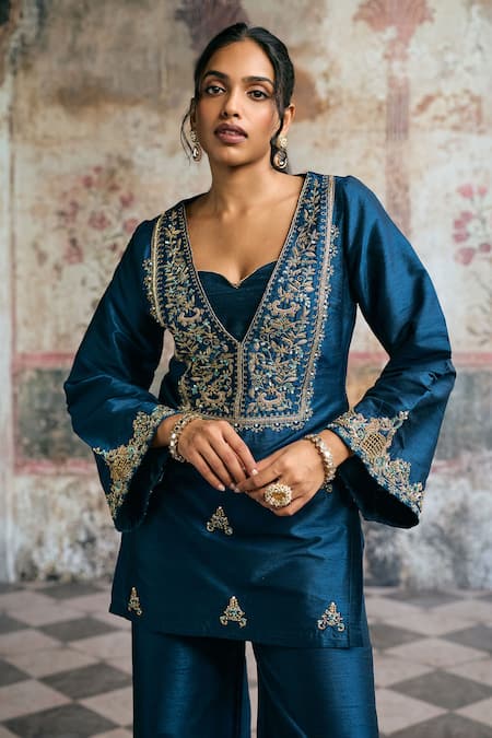 SAANJH BY LEA_Blue Velvet, Silk, Organza Embroidery, Ambar Hand-embroidered Kurta Set _Online_at_Aza_Fashions