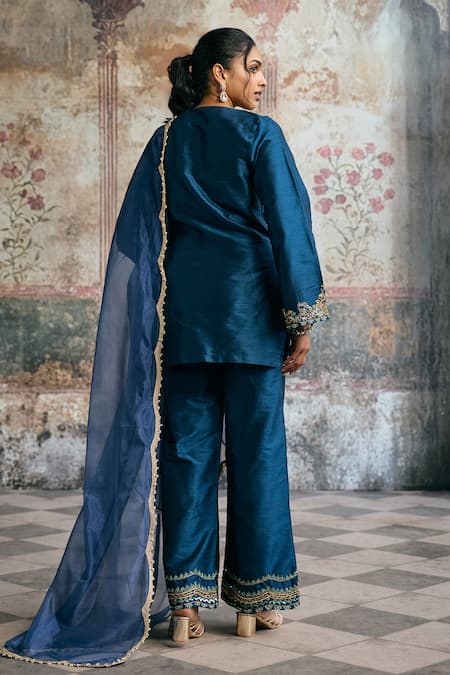 SAANJH BY LEA Ambar Blue Hand-Embroidered Kurta Set 