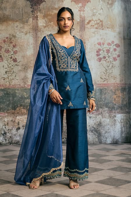 SAANJH BY LEA_Blue Velvet, Silk, Organza Embroidery, Ambar Hand-embroidered Kurta Set _at_Aza_Fashions