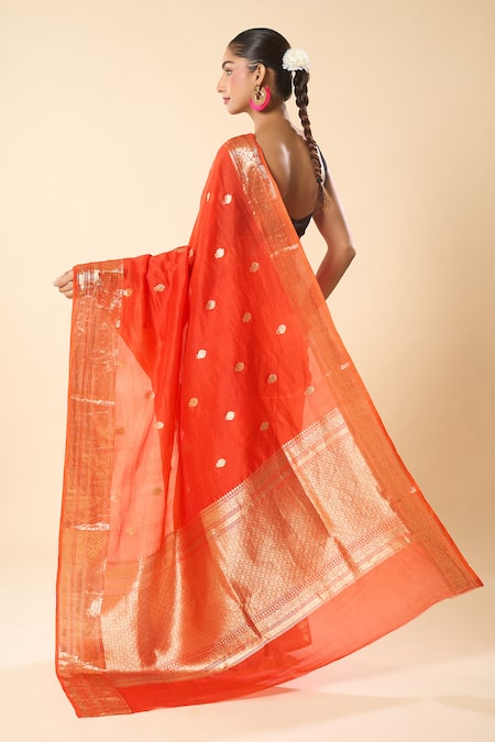 Mint N Oranges Floral Woven Saree With Unstitched Blouse Piece 