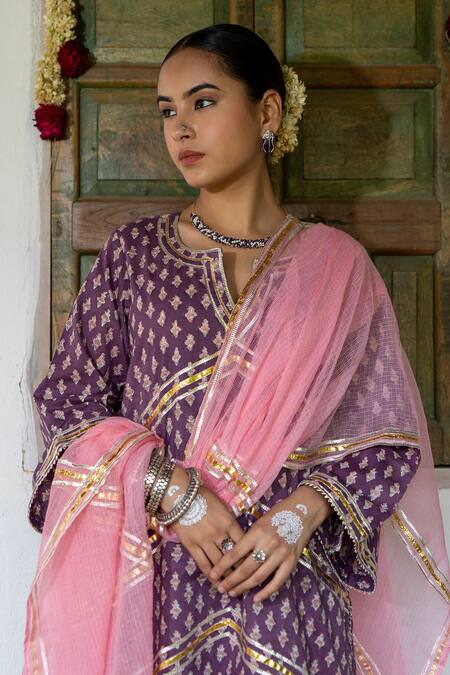 Buy_Maison Shefali_Purple Cotton, Kota Doria Patti V-neck Hand Block Print Kurta Salwar Set _Online_at_Aza_Fashions