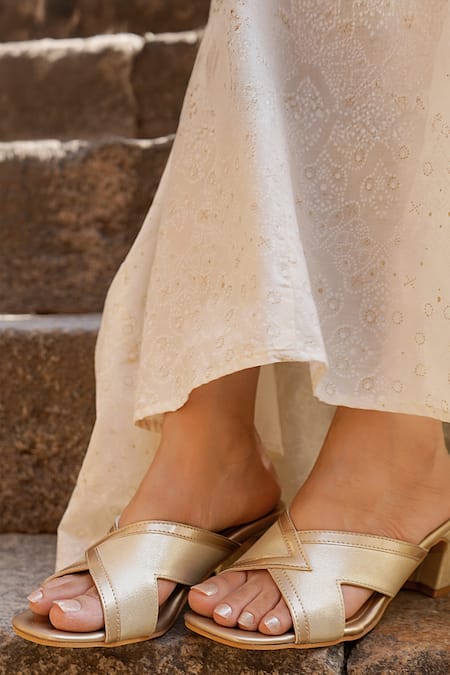 Devano Amara Cutout Block Heels 