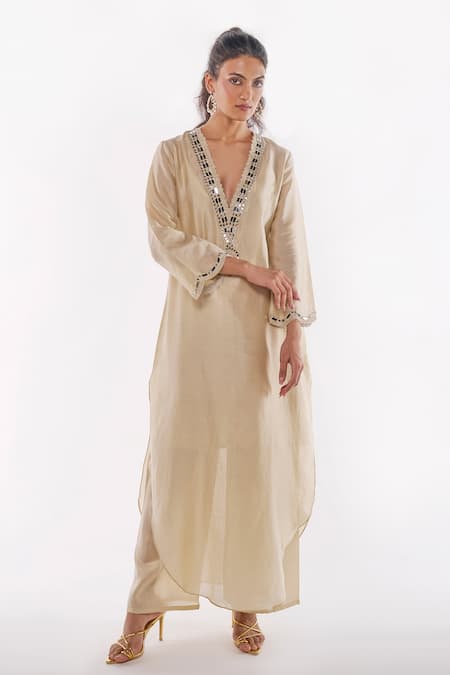 Ankita Dharman_Ivory Chanderi Mirrors V-neck Pearl Kaftan And Pant Set _Online_at_Aza_Fashions
