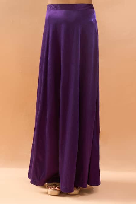 Gopi Vaid_Purple Georgette, Tussar Embroidery, Zari V-neck Saree With Padded Blouse _at_Aza_Fashions