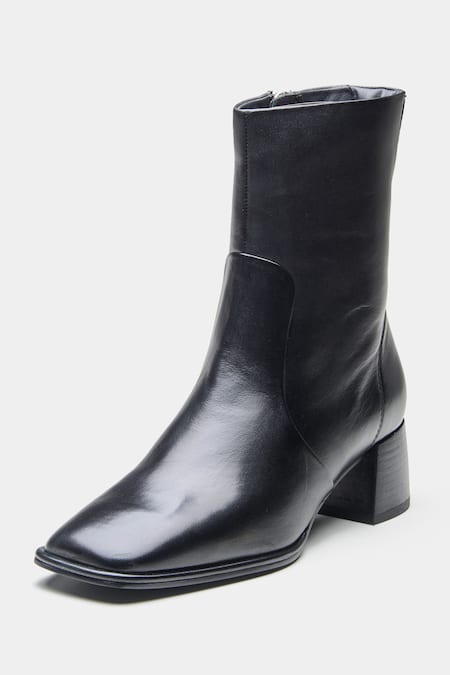 Shop_Oroh_Black Abigail Genuine Leather Block Heel Ankle Boots _Online_at_Aza_Fashions