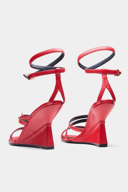 Buy_Oroh_Red Buckles Angelina Strappy Wedge Sandals 