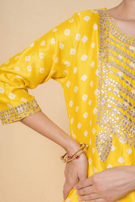 Buy_Kameez_Yellow Chanderi Gota Patti, Embroidery, Sequins Round Sunlit Glow Kurta Set 