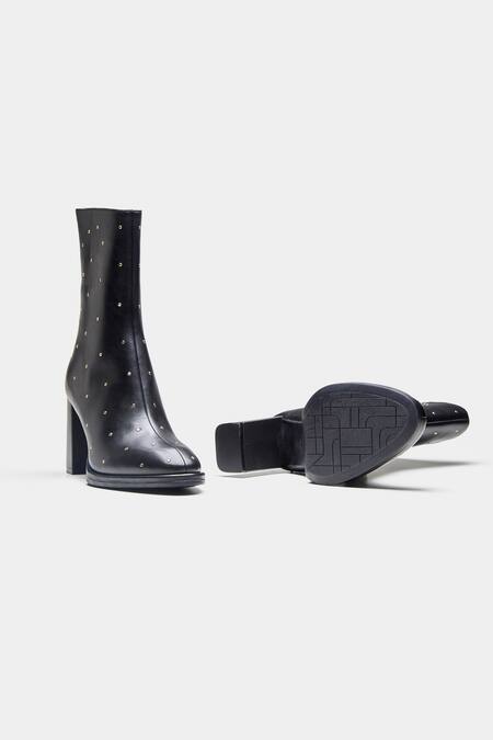 Buy_Oroh_Black Studs Samantha Studded Genuine Leather Ankle Boots 