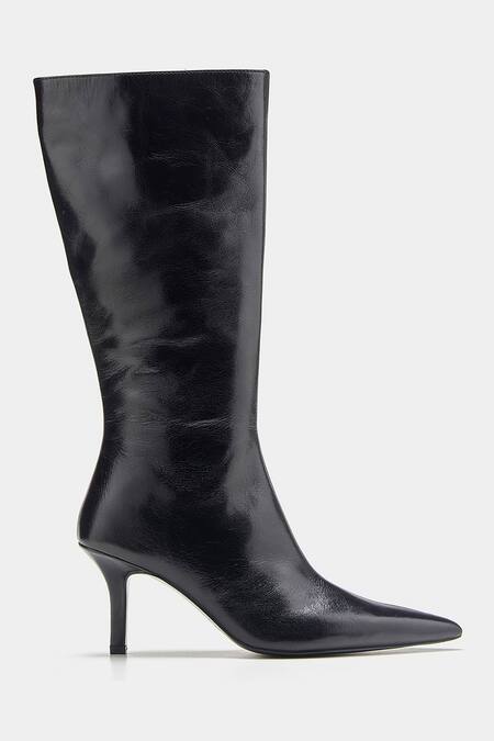 Buy Oroh Black Luz Genuine Leather Pointed Toe Long Boots Online at Aza Fashions Buy_Oroh_Black Luz Genuine Leather Pointed Toe Long Boots _Online_at_Aza_Fashions