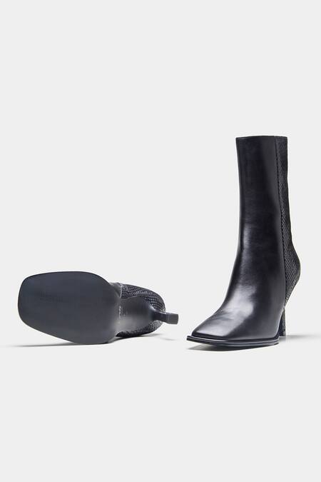 Shop Oroh Black Julia Genuine Leather Ankle Boots Online at Aza Fashions Shop_Oroh_Black Julia Genuine Leather Ankle Boots _Online_at_Aza_Fashions