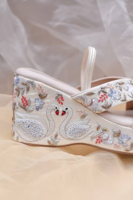 Around Always_Off White Embroidery, Sequins, Zari Cygnus Swan And Floral Wedges _Online_at_Aza_Fashions