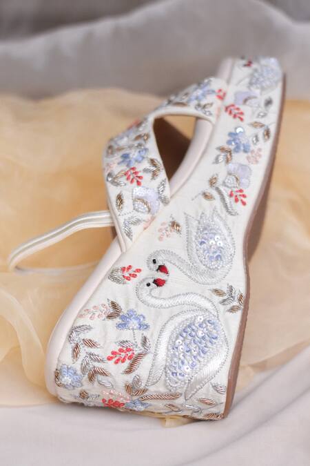 Buy_Around Always_Off White Embroidery, Sequins, Zari Cygnus Swan And Floral Wedges _Online_at_Aza_Fashions