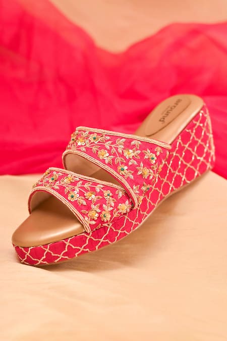 Around Always Abha Embroidered Zardozi Geometric Wedges 