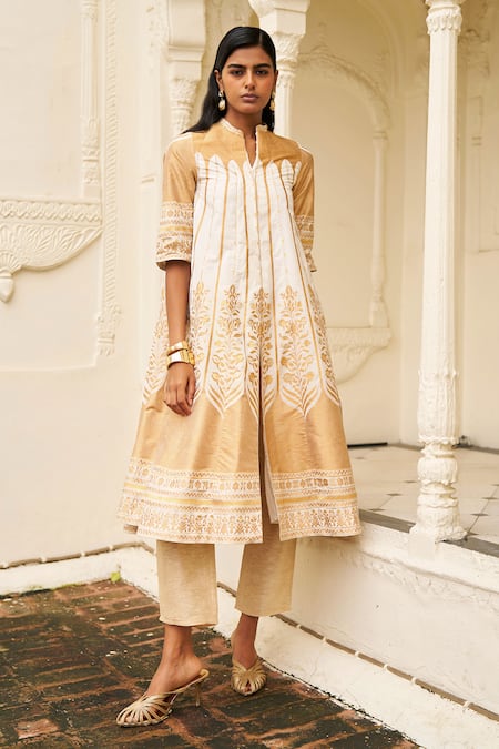 Shop_Dash And Dot_Ivory Brocade, Silk Embroidery, Zari Round Neck Banaras A-line Jacket _Online_at_Aza_Fashions