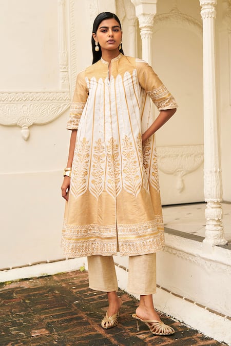 Dash And Dot_Ivory Brocade, Silk Embroidery, Zari Round Neck Banaras A-line Jacket _at_Aza_Fashions