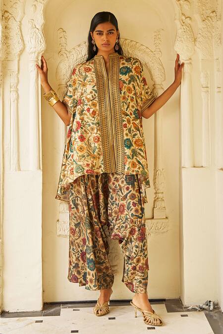 Buy_Dash And Dot_Beige Bemberg Embroidery, Metallic Thread Mandarin Collar Garden Print Tunic 