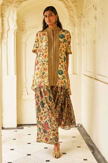 Shop Dash And Dot Multi Color Bemberg Garden Print Pant Online at Aza Fashions Shop_Dash And Dot_Multi Color Bemberg Garden Print Pant _Online_at_Aza_Fashions