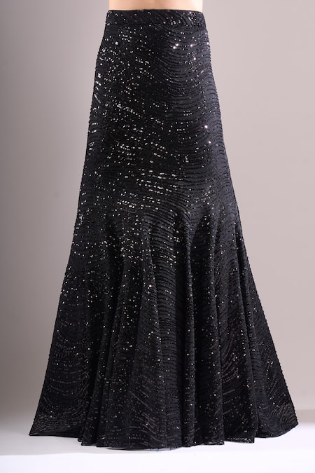 Samyukta Singhania_Black Net Sequins, Embroidery Round Neck Hand Lehenga Set _at_Aza_Fashions