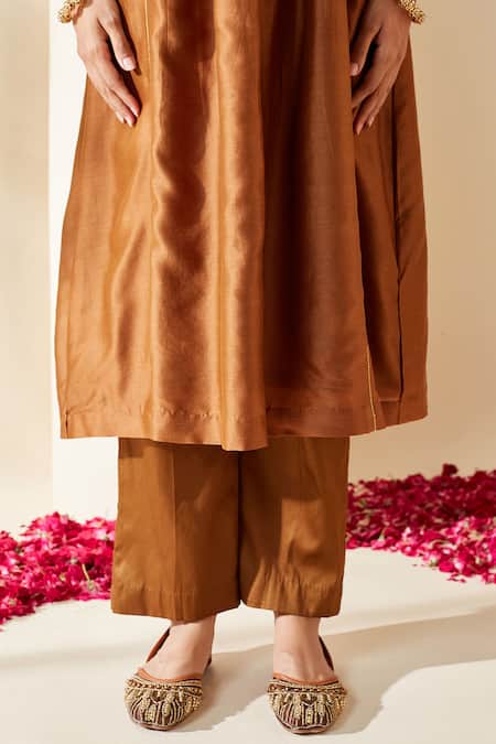 Mushio_Brown Chanderi Embroidery V-neck Hand Embellished Zohra Kurta _at_Aza_Fashions