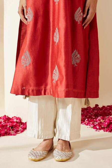 Mushio_Red Chanderi Embroidery, Tassels Round , Keyhole Dilruba Kurta _at_Aza_Fashions