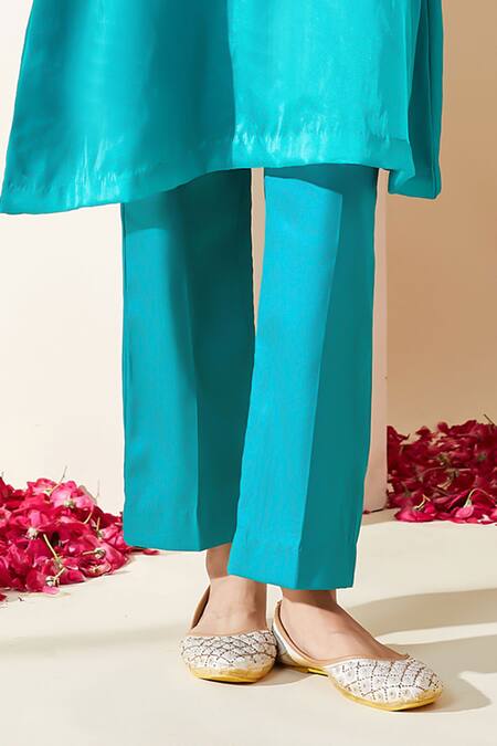 Buy_Mushio_Turquoise Chanderi Embroidery Keyhole , Round Organza Ruksaar Kurta _Online_at_Aza_Fashions