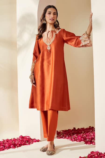 Mushio_Orange Chanderi, Cotton, Silk, Tissue Embroidery, Zari Keyhole Svara Kurta Set _Online_at_Aza_Fashions