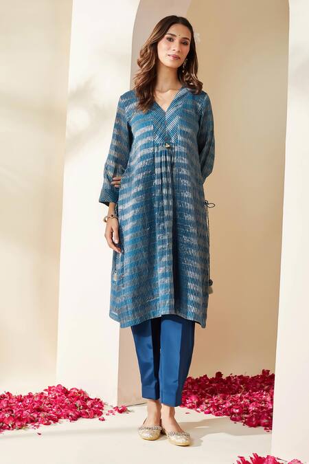 Buy_Mushio_Blue Chanderi, Crepe, Tissue Embroidery, Stripe Embellished Pranita Kurta Set _Online_at_Aza_Fashions