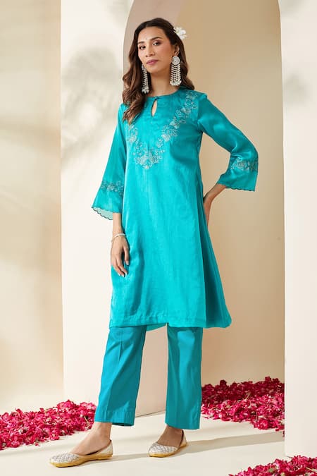 Mushio Turquoise Embroidered Organza Ruksaar Kurta & Pant Set 