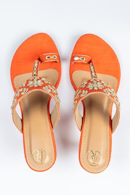 Preet Kaur Ambar Sheesha Embroidered Kolhapuri Heels 