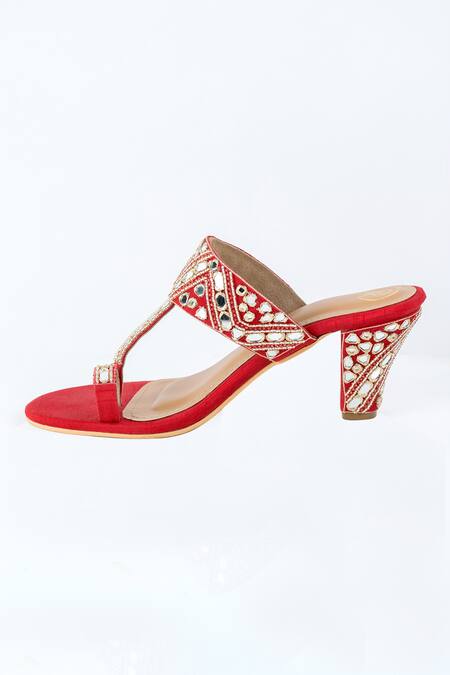 Preet Kaur_Red Mirrors, Embroidery Gulaal Kolhapuri Heels _Online_at_Aza_Fashions