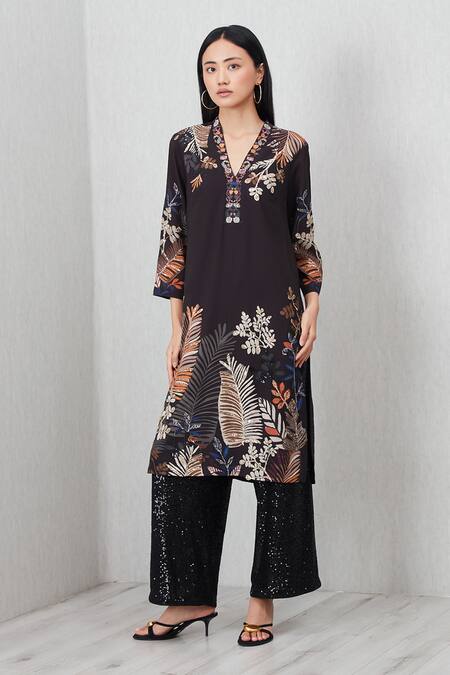 Buy_RANNA GILL_Black Crepe, Crinkle Mirrors V-neck Virelle Printed Tunic And Dupatta Set_Online_at_Aza_Fashions