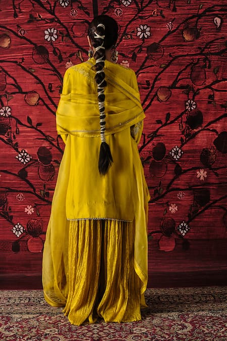 Shalkii Embroidered Kurta Gharara Set 