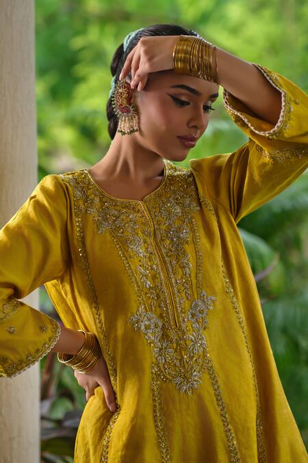 Shalkii_Yellow Tissue, Silk Sequins, Pearls, Embroidery Split V-neck And Kurta Set _at_Aza_Fashions