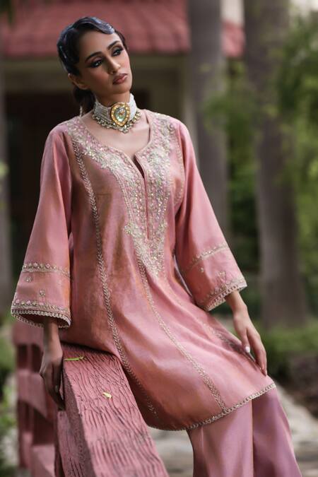 Shalkii_Pink Silk, Tissue Embroidery, Sequins, Pearls, Zari Split V-neck And Kurta Set _Online_at_Aza_Fashions