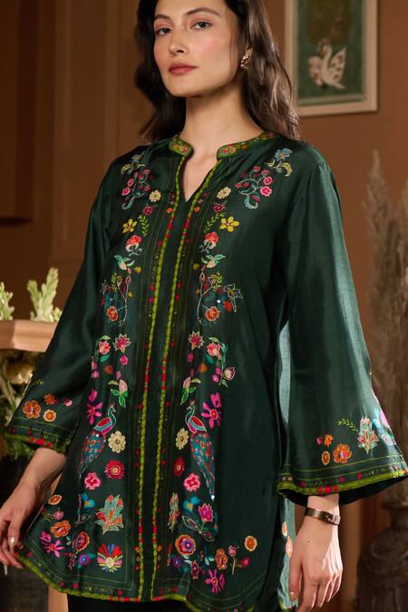 Buy_Taroob_Emerald Green Silk Embroidery Split V-neck Dancing Feathers Kurta With Pant 