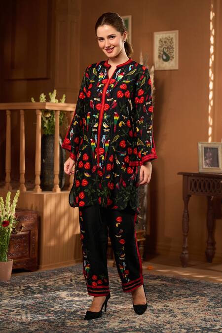 Taroob Black Silk Embroidery Mandarin Collar Bagh-e-bulbul Embellished Kurta And Pant Set at Aza Fashions Taroob_Black Silk Embroidery Mandarin Collar Bagh-e-bulbul Embellished Kurta And Pant Set _at_Aza_Fashions