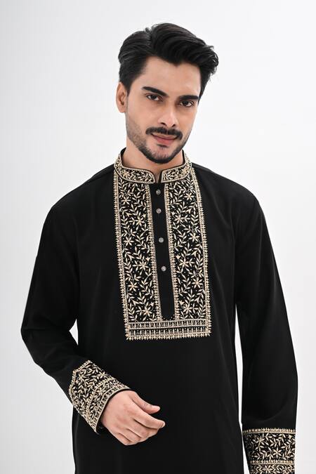 Kalpana Naik_Black Embroidery Shab Gul Hand Kurta Set _at_Aza_Fashions