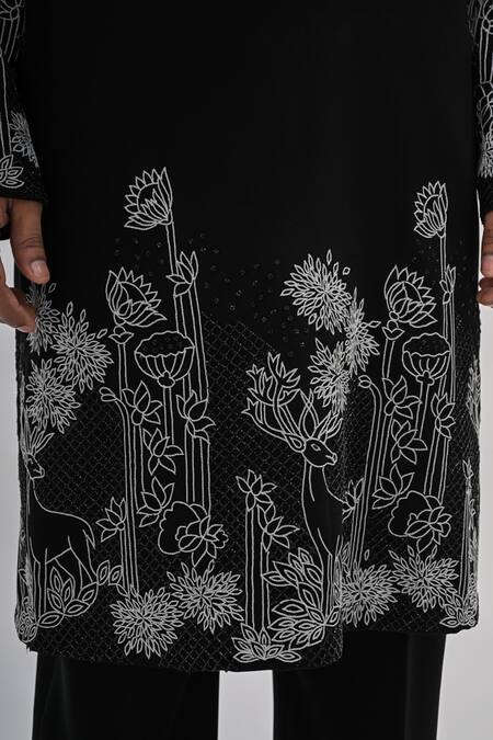 Kalpana Naik_Black Crepe Embroidery Midnight Safari Hand Kurta Set _at_Aza_Fashions