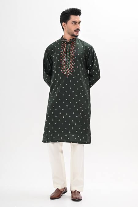 Kalpana Naik Olive Green Crepe Embroidery Bandhani Print Kurta Set at Aza Fashions Kalpana Naik_Olive Green Crepe Embroidery Bandhani Print Kurta Set _at_Aza_Fashions