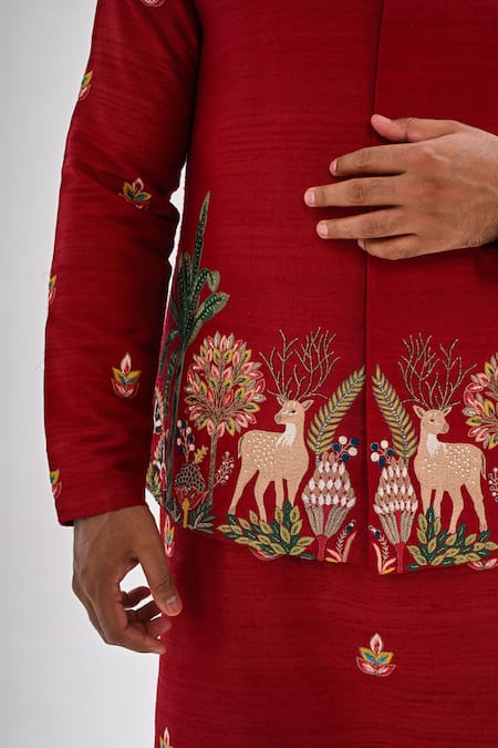 Kalpana Naik_Red Silk Embroidery Laal Aangan Nehru Jacket And Kurta Set _at_Aza_Fashions
