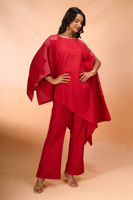 Buy_Divyam Mehta_Red Boat Neck Asymmetric Kurta With Pant _Online_at_Aza_Fashions