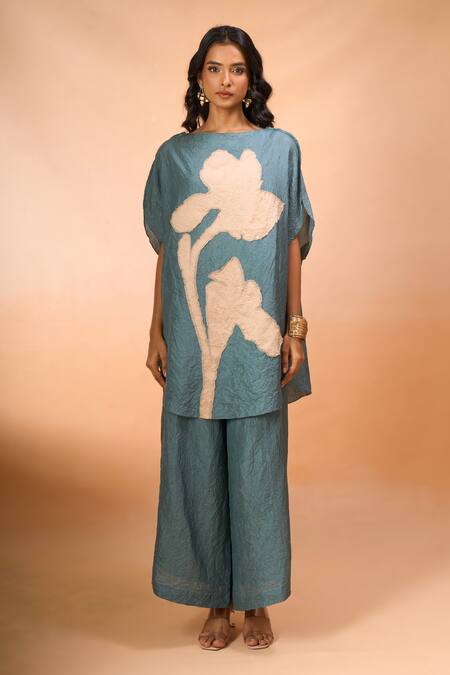 Divyam Mehta_Blue Embroidery Round Neck Flower Patchwork Tunic With Pant _Online_at_Aza_Fashions