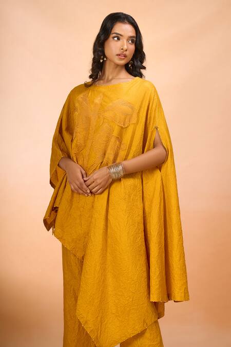 Divyam Mehta_Yellow Embroidery Round Neck Haldi Kurta And Pant Set _at_Aza_Fashions