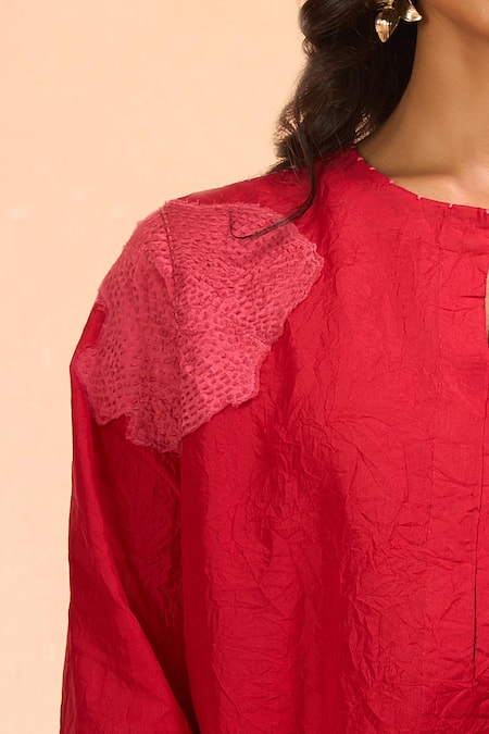 Divyam Mehta_Red Embroidery Round Neck Floral Kurta And Pant Set _Online_at_Aza_Fashions