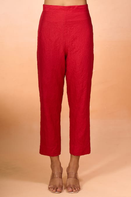 Divyam Mehta_Red Embroidery Round Neck Floral Kurta And Pant Set _at_Aza_Fashions