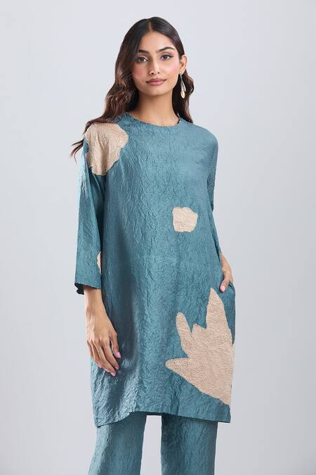 Buy_Divyam Mehta_Blue Applique Round Neck Atlantic Kurta With Pant _Online_at_Aza_Fashions