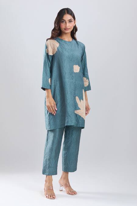 Shop_Divyam Mehta_Blue Applique Round Neck Atlantic Kurta With Pant _Online_at_Aza_Fashions