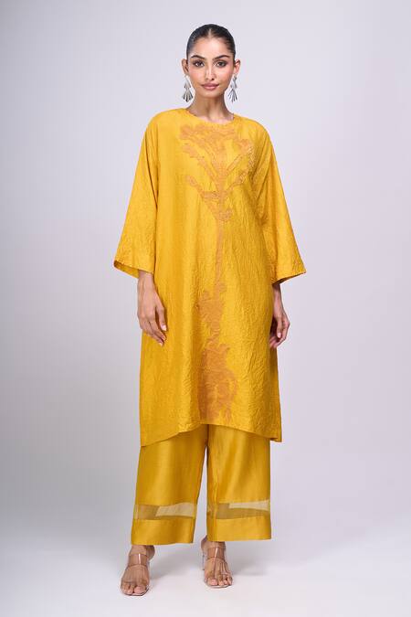 Shop_Divyam Mehta_Yellow Embroidery Round Neck Thread Kurta And Pant Set _Online_at_Aza_Fashions